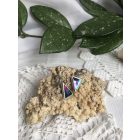 Irizáló, lila háromszög fülbevaló