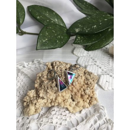 Irizáló, lila háromszög fülbevaló